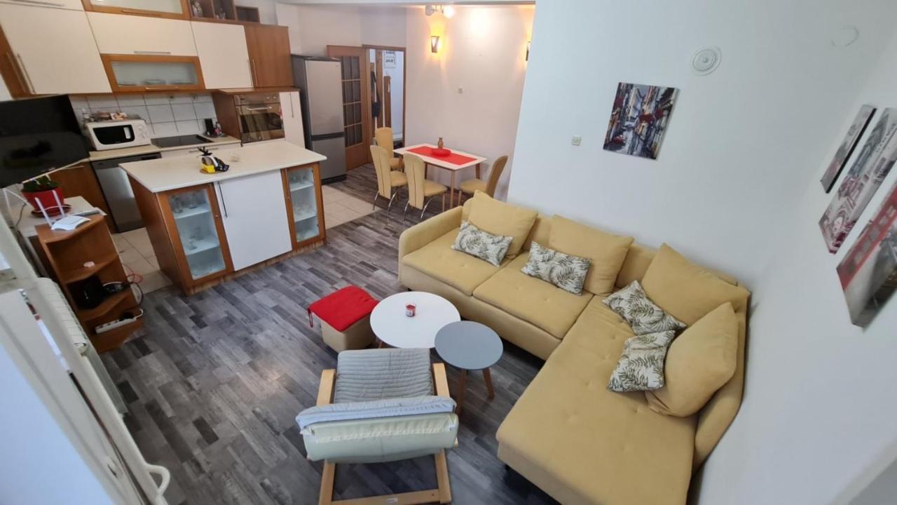Center Cosy Apartment Skopje Eksteriør billede