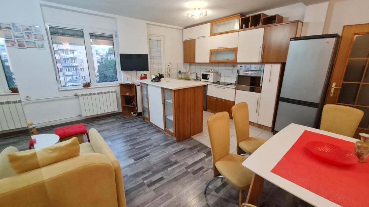 Center Cosy Apartment Skopje Eksteriør billede